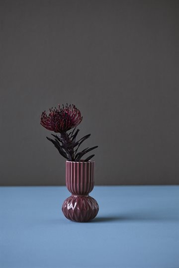 Vase, Rufflebell Aubergine, Dottir Nordic Design